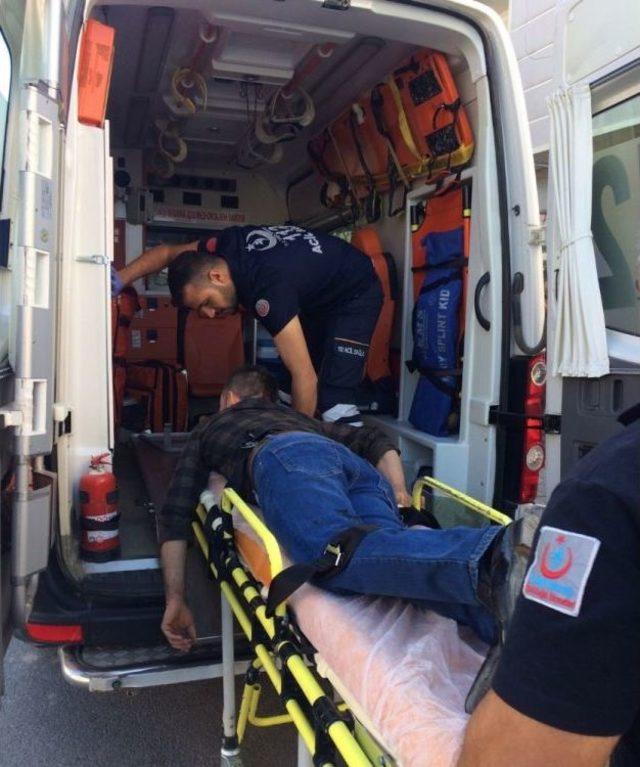 Sokak Ortasında Silahlı Saldırıya Uğrayan Gen&ccedil; Yaralandı 1