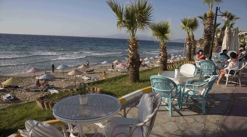 Kuşadası’nda Ekim Ayında Deniz Keyfi