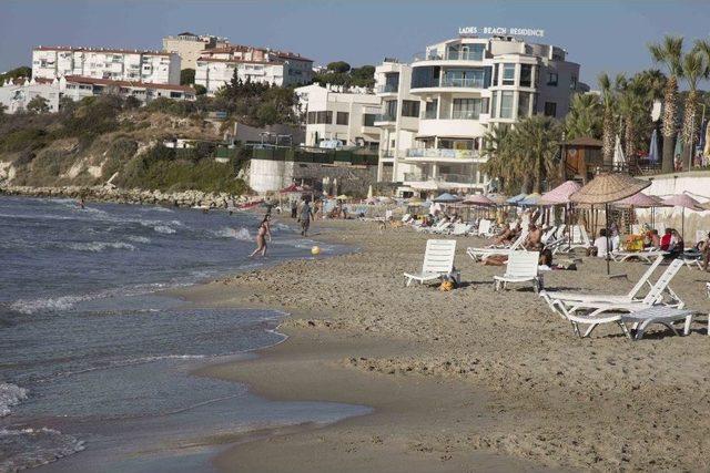 Kuşadası’nda Ekim Ayında Deniz Keyfi