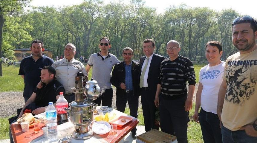 &Ccedil;akırlar Korusu Ziyaret&ccedil;i Akınına Uğruyor