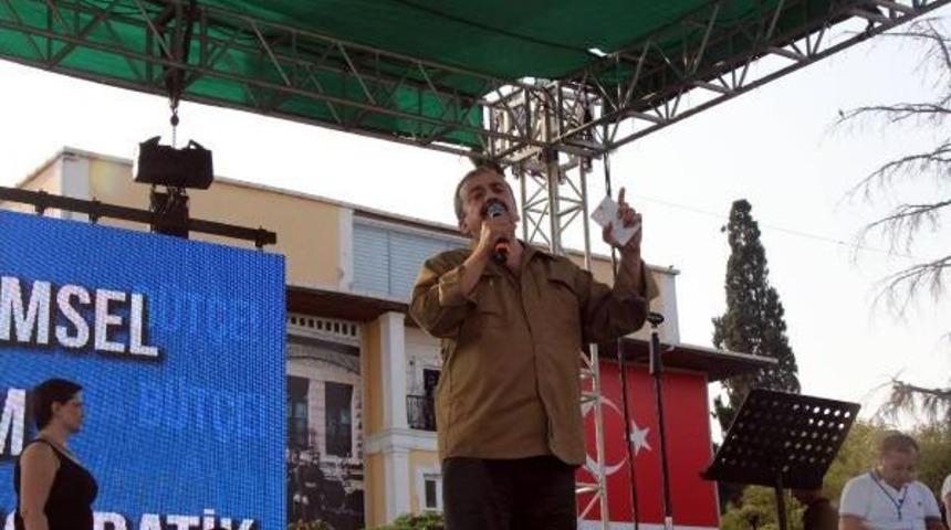 Bakırk&ouml;y &Ouml;zg&uuml;rl&uuml;k Meydanı'nda 'barış' Mitingi Yapıldı