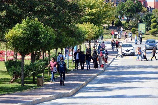 (özel Haber) Saü Rektörü Elmas Yeni Sınav Sistemini Değerlendirdi