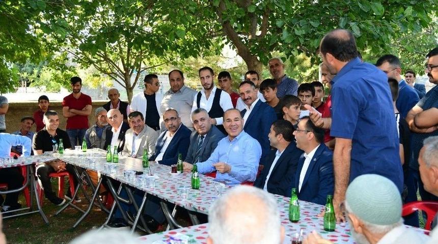 Başkan S&ouml;zl&uuml;: "halka Hizmet İ&ccedil;in Varız"