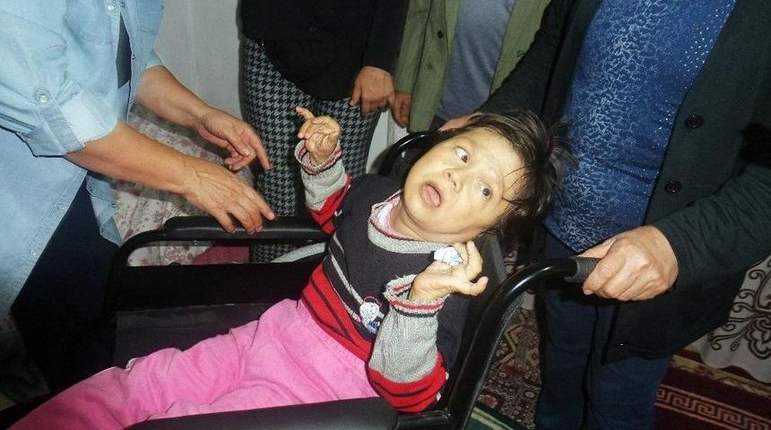 Kendisi 41, V&uuml;cudu 9 Yaşında