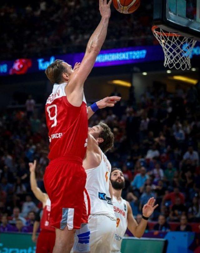 Türkiye, Avrupa Basketbol Şampiyonası'na Veda Etti