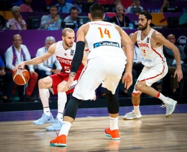 Türkiye, Avrupa Basketbol Şampiyonası'na Veda Etti