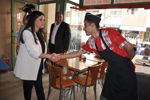 &Ccedil;alışma Ve Sosyal G&uuml;venlik Bakanı Sarıeroğlu&rsquo;ndan Birlik Mesajı 1