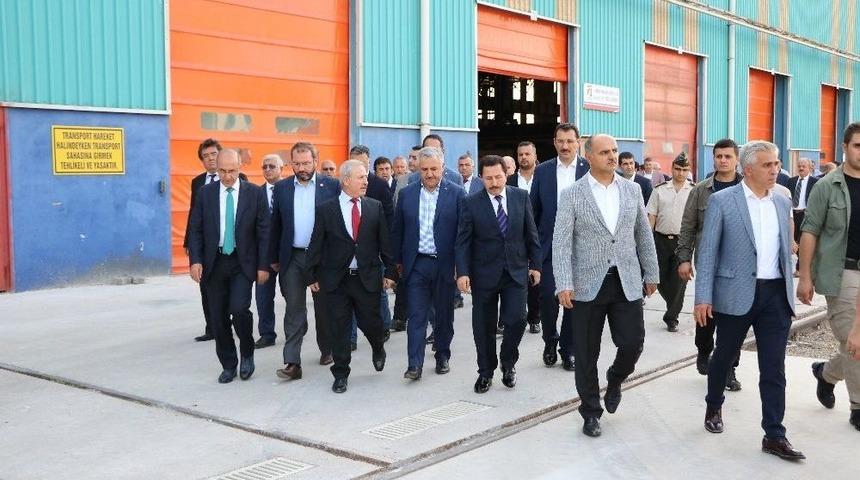 Bakan Arslan: &ldquo;t&uuml;rkiye Kendi Milli Trenini Yapabilir Hale Gelecek&rdquo;