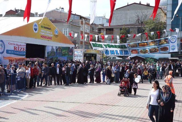 Sultangazi 2. Hamsi Festivali’nde 3 Ton Hamsi Dağıtıldı 2
