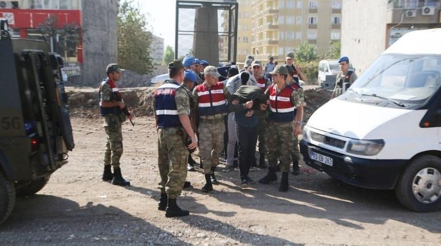 Habur&rsquo;daki 7 Milyon Dolarlık Soygunun Ş&uuml;phelileri Adliyeye Sevk Edildi