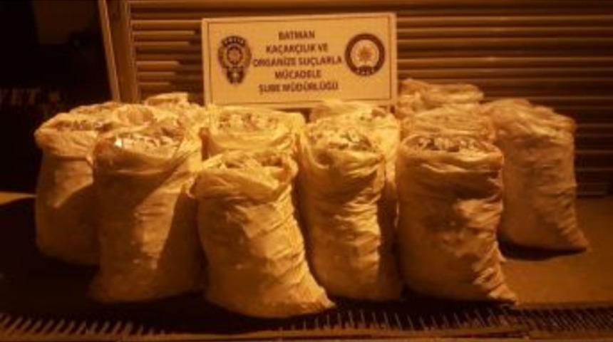 Batman&rsquo;da 72 Bin 600 Paket Ka&ccedil;ak Sigara Ele Ge&ccedil;irildi
