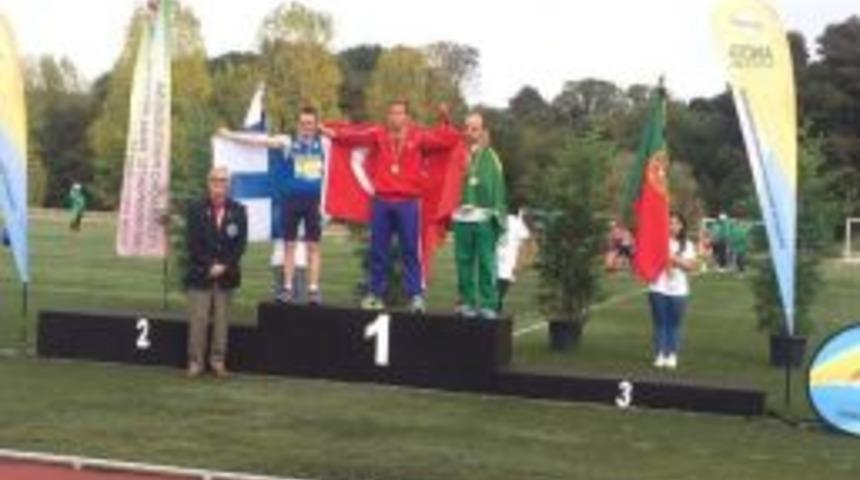 Down Sendromlu Ali Topaloğlu'dan &Ccedil;ift Altın Madalya&nbsp;