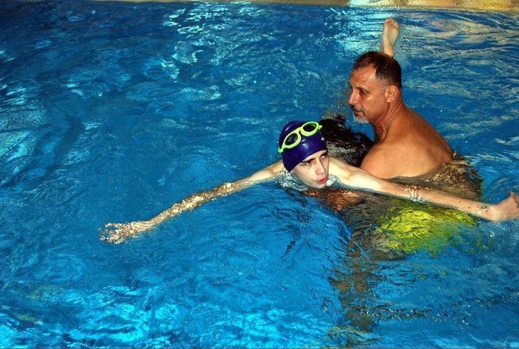 Manisa’da Engeller Kulaç Atarak Aşılıyor G2