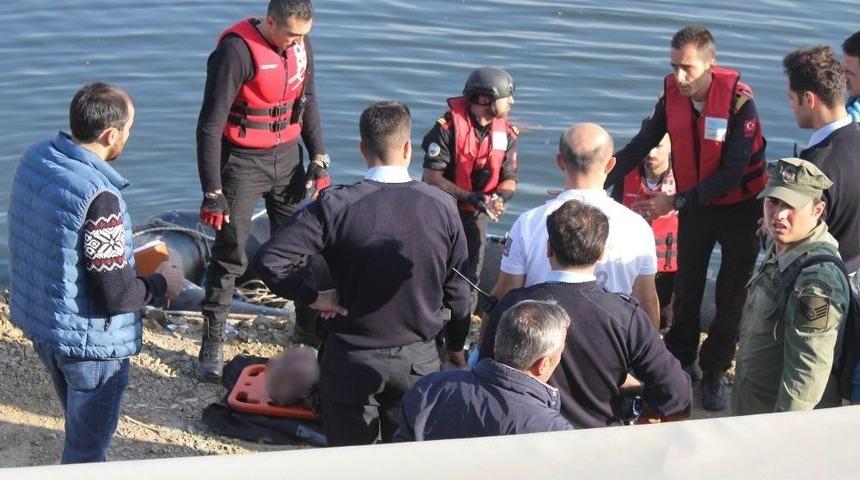 Samatya Sahilinde Ceset Şoku