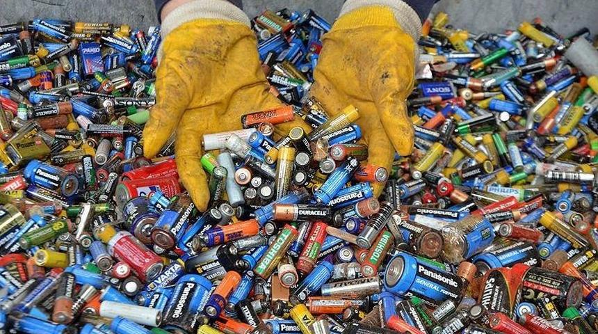 Zeytinburnu, En &Ccedil;ok Atık Pil Toplayan 3&rsquo;&uuml;nc&uuml; Belediye Oldu