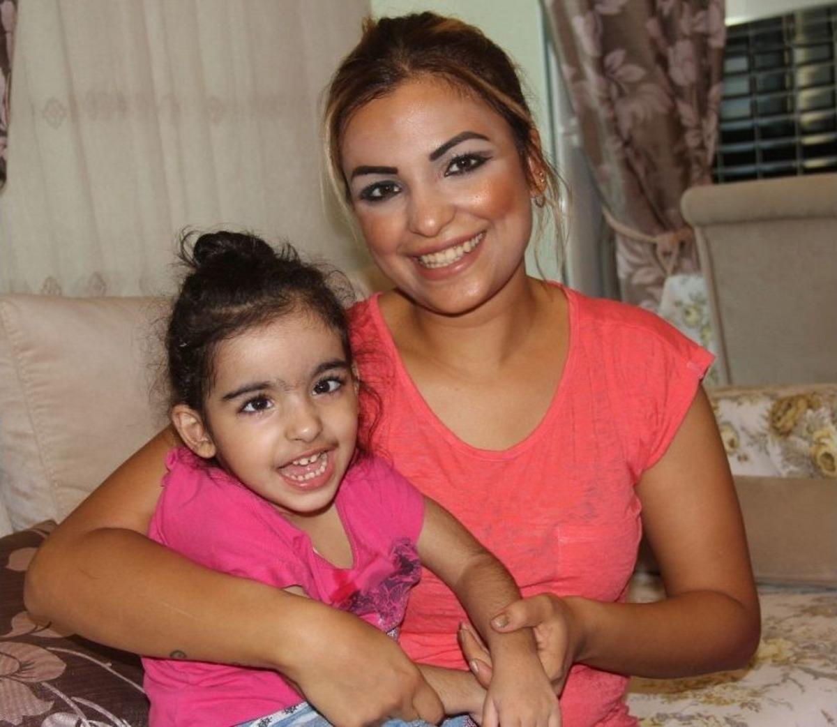 Engelli Annesini, Facebook Arkadaşı Engelli Annesi Dolandırdı