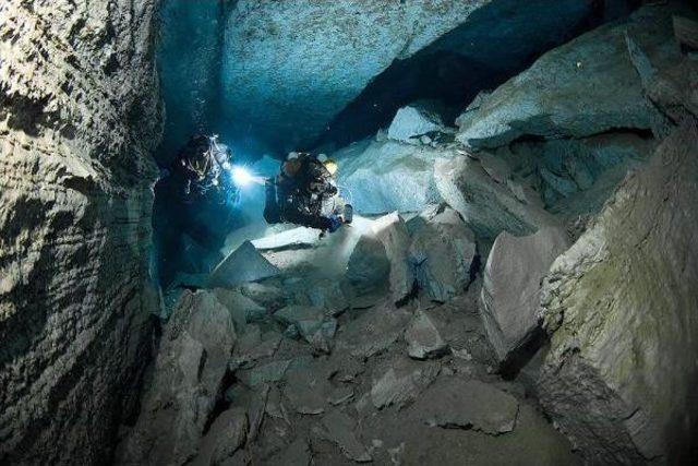 Dalış Tutkunlarının Yeni Gözdesi Mağaralar