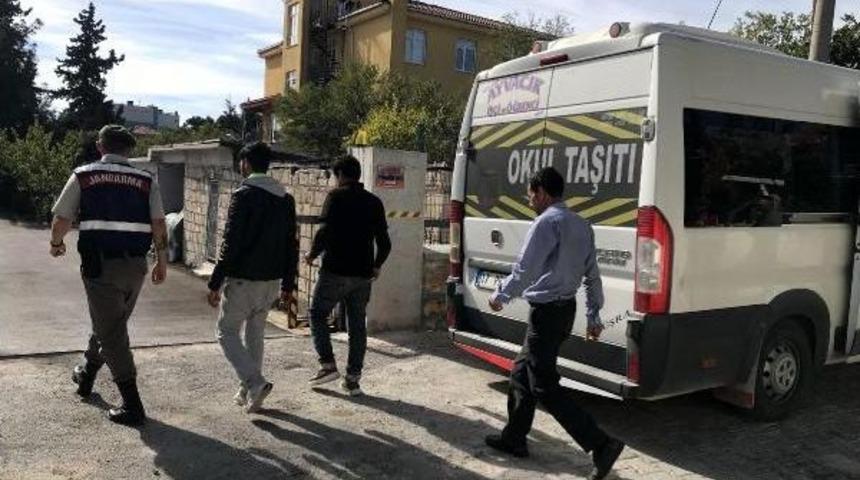 Midilli'ye Ge&ccedil;meye Hazırlanan&nbsp;23 Ka&ccedil;ak,&nbsp;Ayvacık'ta Yakalandı