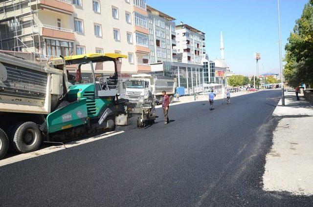 Palandöken Belediyesi’nde Asfalt Sezonu Bitmiyor