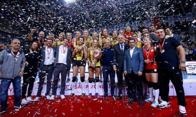 Spor Toto Kadınlar Şampiyonlar Kupası Vakıfbank'ın Oldu