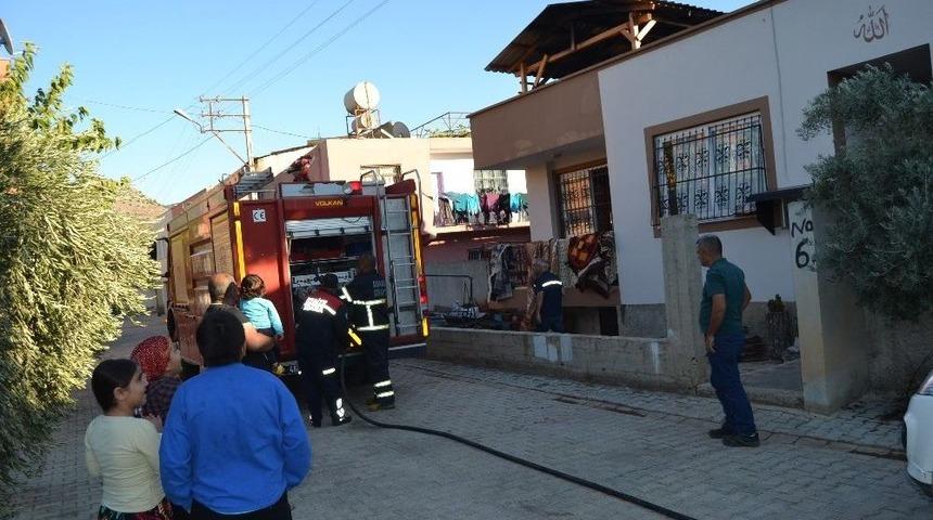 Kozan&rsquo;da Ev Yangını