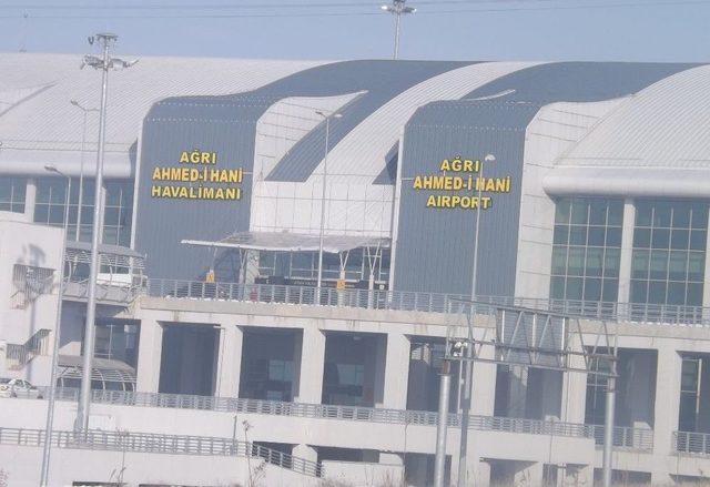 Ahmed-i Hani Havalimanı’ndan 25 Bin 375 Yolcu Uçtu