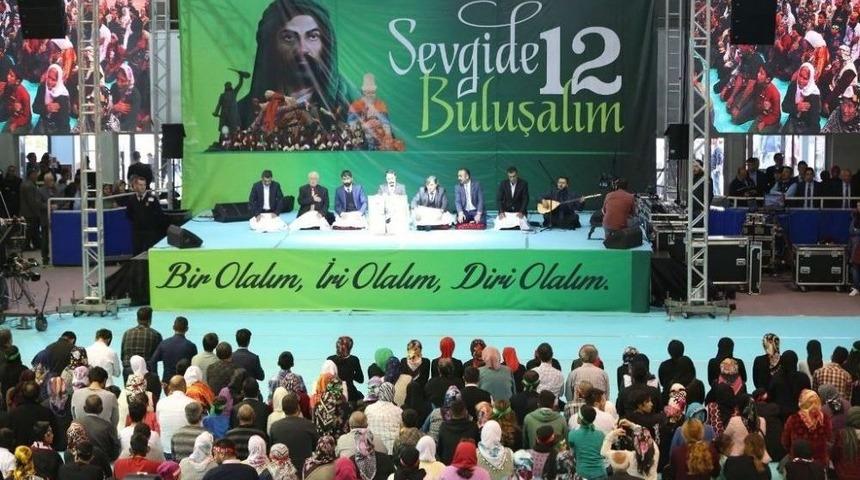 Canlar Sevgide Buluştu