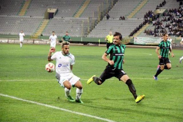 Şanlıurfaspor-Sakaryaspor: 2-2