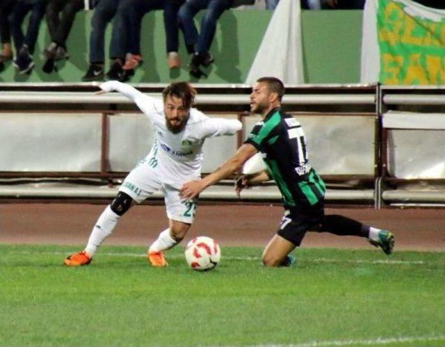 Şanlıurfaspor-Sakaryaspor: 2-2