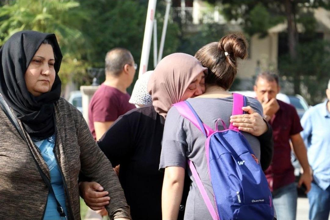 &Ouml;d&uuml;ll&uuml; Polis Kalbine Yenik D&uuml;şt&uuml;