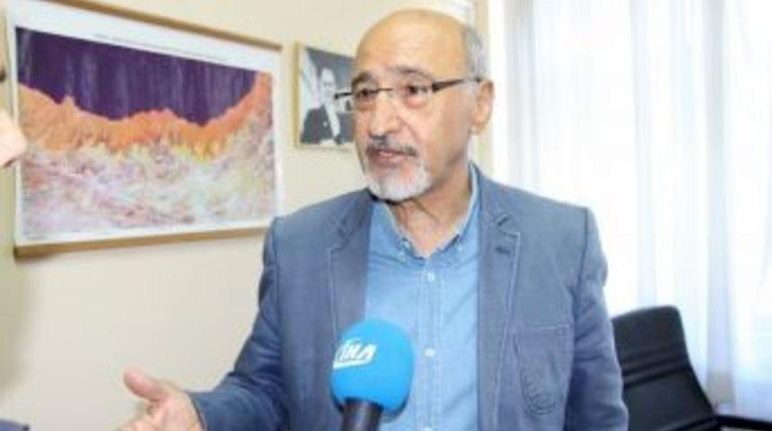 Jeoloji M&uuml;hendisi Prof. Dr. Bektaş: &ldquo;&ouml;n&uuml;m&uuml;zdeki İki Yıl Deprem A&ccedil;ısından D&uuml;nya Ve T&uuml;rkiye İ&ccedil;in Kritik&rdquo;