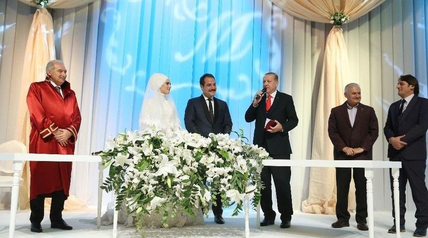 Cumhurbaşkanı Erdoğan Ve Başbakan Yıldırım Metin Kaptanoğlu&rsquo;nun Nikah Şahidi Oldu