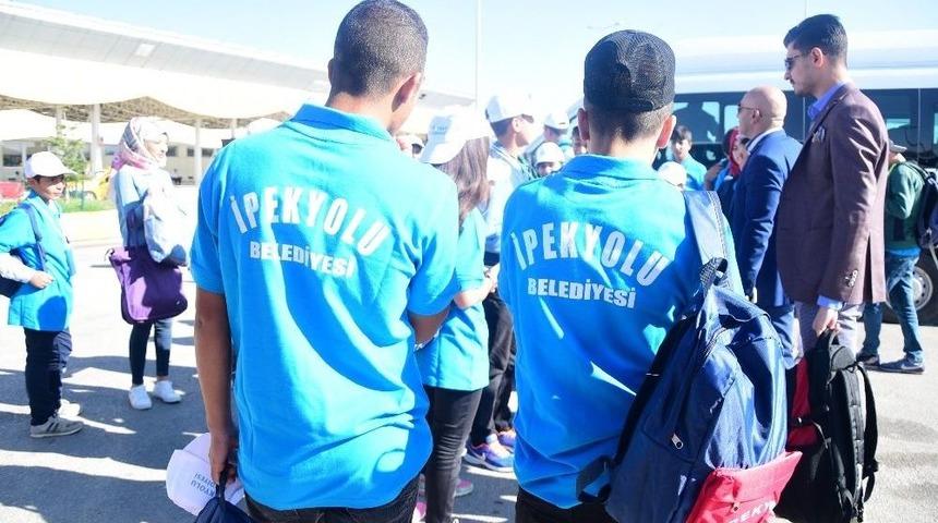 İpekyolu&rsquo;ndan İstanbul&rsquo;a &lsquo;kardeşlik&rsquo; K&ouml;pr&uuml;s&uuml;