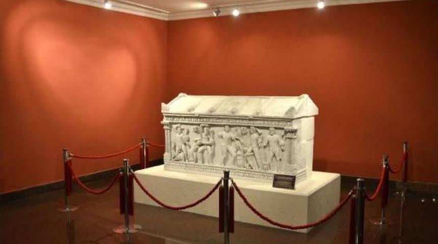 Herakles Lahiti, Strafor Kopyasının Yerinde Sergilenecek