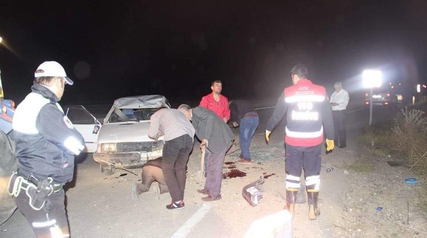Gediz&rsquo;de Trafik Kazası: 1 Yaralı