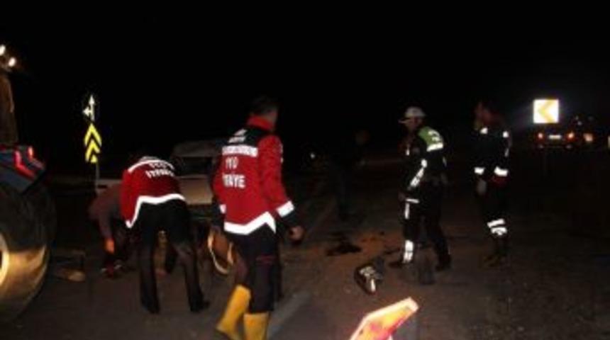 D&uuml;zeltme...gediz&rsquo;de Trafik Kazası: 1 Yaralı