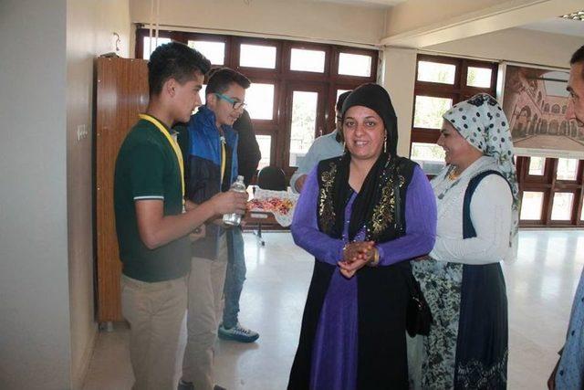 Hakkari&rsquo;de &lsquo;aile İ&ccedil;i İletişim&rsquo; Semineri 1