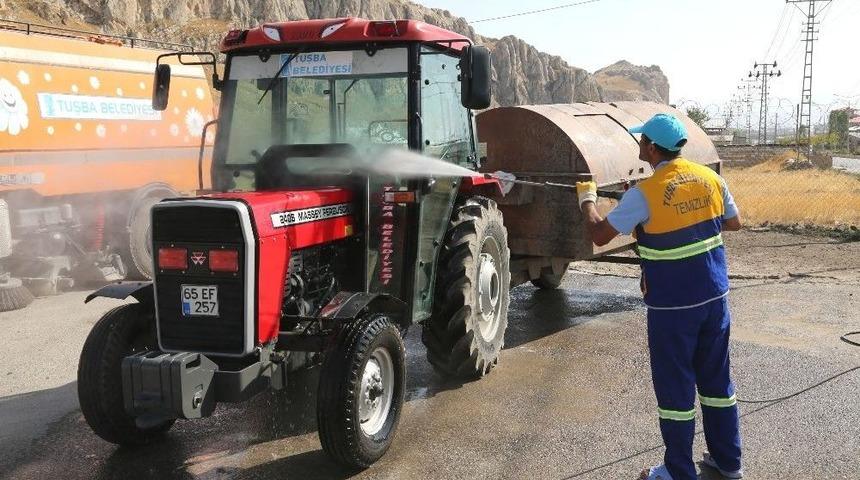 Tuşba Belediyesinden &Ouml;rnek İstihdam