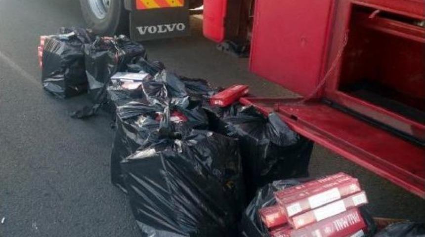 Kayseri'de 8 Bin 960 Paket Ka&ccedil;ak Sigara Ele Ge&ccedil;irildi