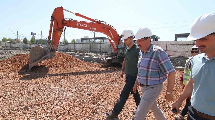 Genel Sekreter Bayram: "izmit Yeni Bir G&ouml;r&uuml;n&uuml;me Kavuşuyor"