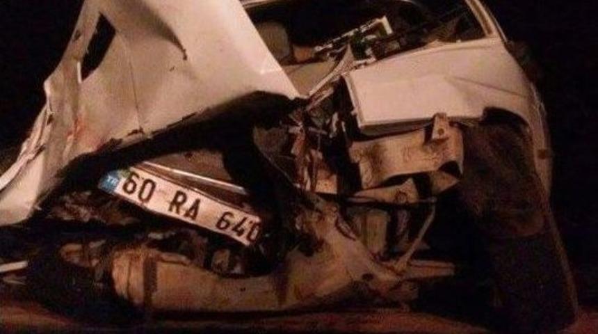 İspir’de Trafik Kazası: 1 Ölü, 2 Yaralı