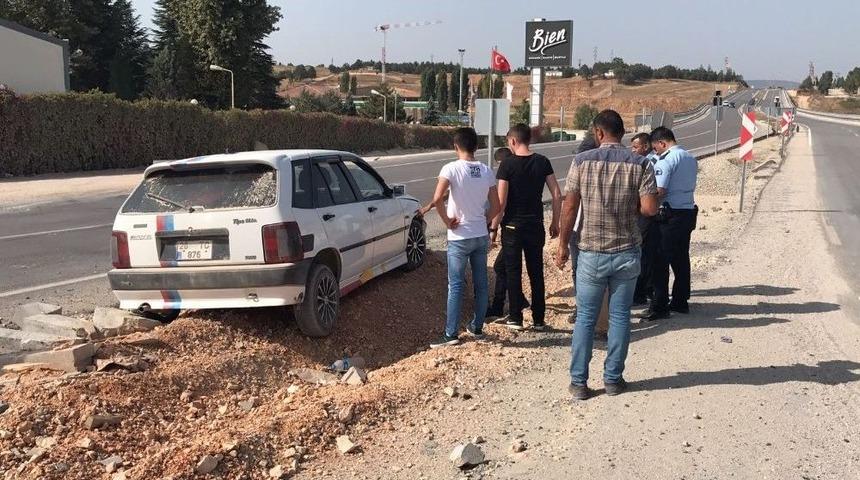 Otomobil Orta Ref&uuml;je &Ccedil;ıktı