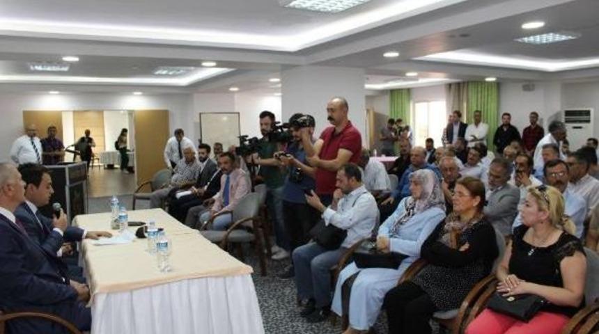 Niğde'de Mhp&rsquo;Den 300  Istifa