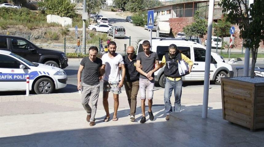 110 Bin Kişinin Kredi Kartı Ve Kimlik Bilgilerini Kopyalayan Şebeke &Ccedil;&ouml;kertildi