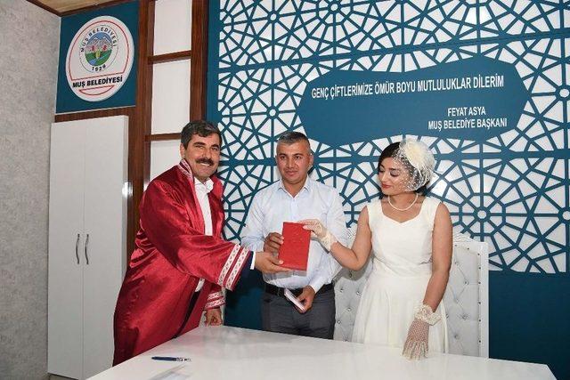 Yeni Nikah Salonunda İlk Nikah 3