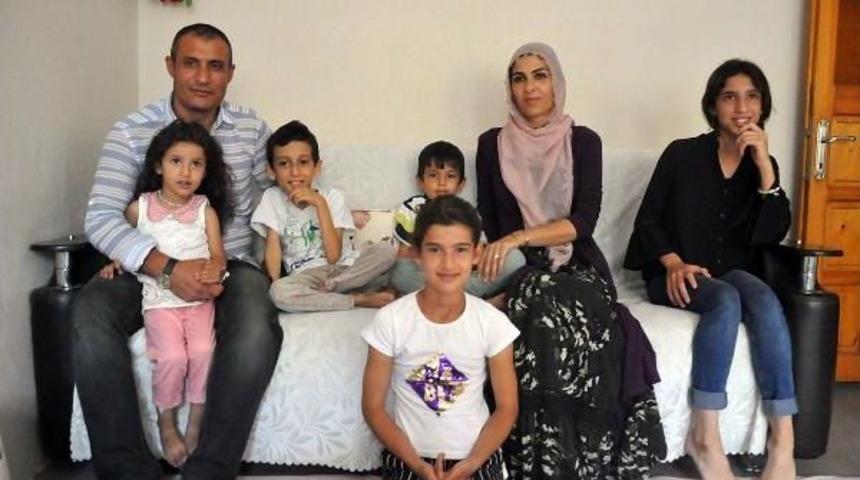 9 Yaşındaki Hakan'a, &Ccedil;alınanın Yerine Ak&uuml;l&uuml; Tekerlekli Sandalye