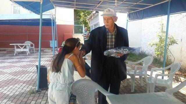 Halk Merkezi Kursiyerlerinden Huzurevi Ziyareti 1