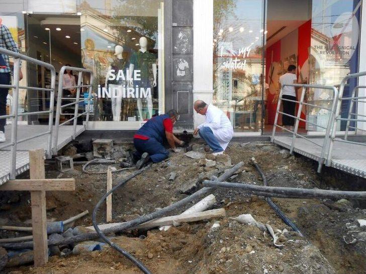 İstiklal Caddesi‘ndeki Fareler İçin İlaçlı Önlem G2
