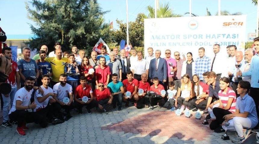 Amat&ouml;r Sporda &rsquo;yılın Enleri&rsquo; &Ouml;d&uuml;llerini Aldı