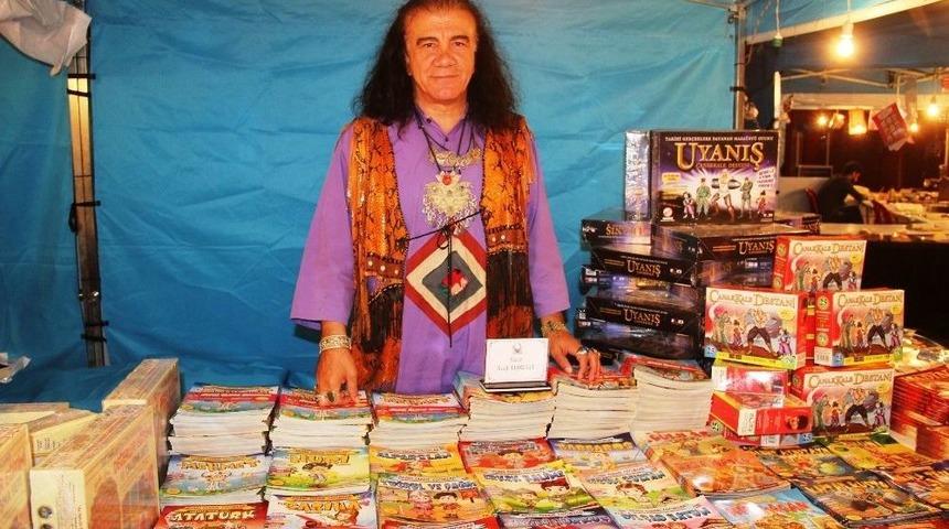 Kitap Festivali&rsquo;nde Yazar Suat Turgut Okurlarıyla Buluştu